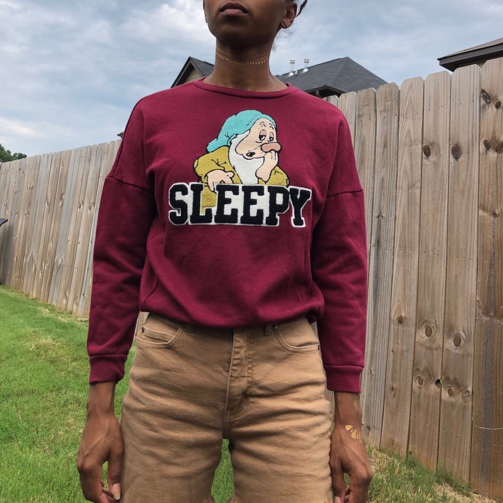 Disney 7 dwarfs sweater